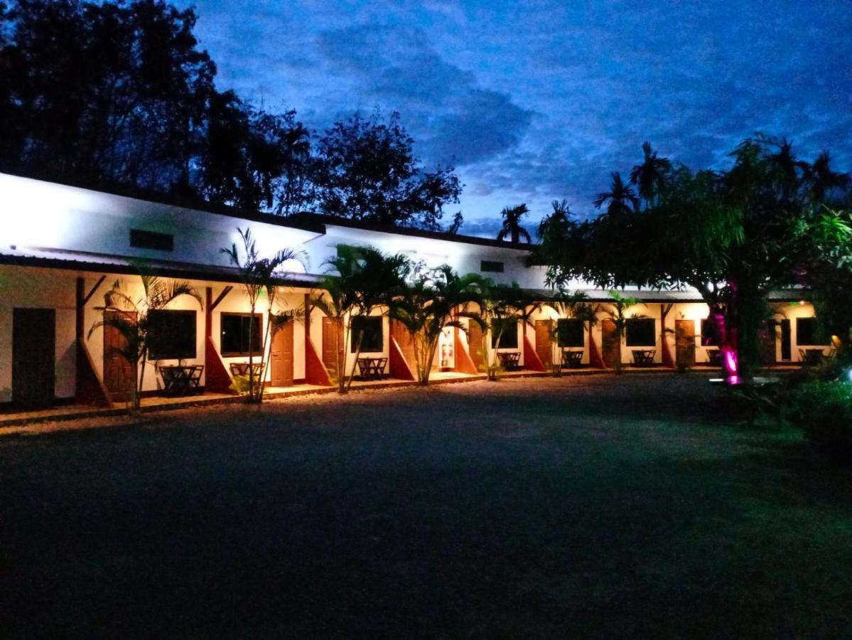 Kevin Resort Mae Phim Extérieur photo