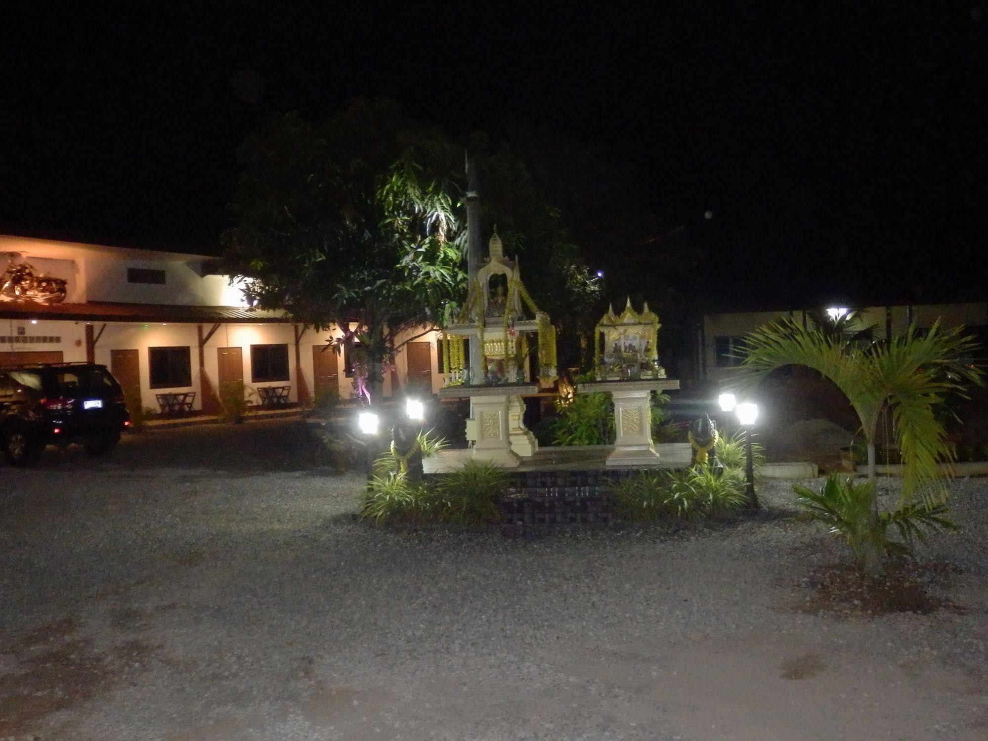Kevin Resort Mae Phim Extérieur photo